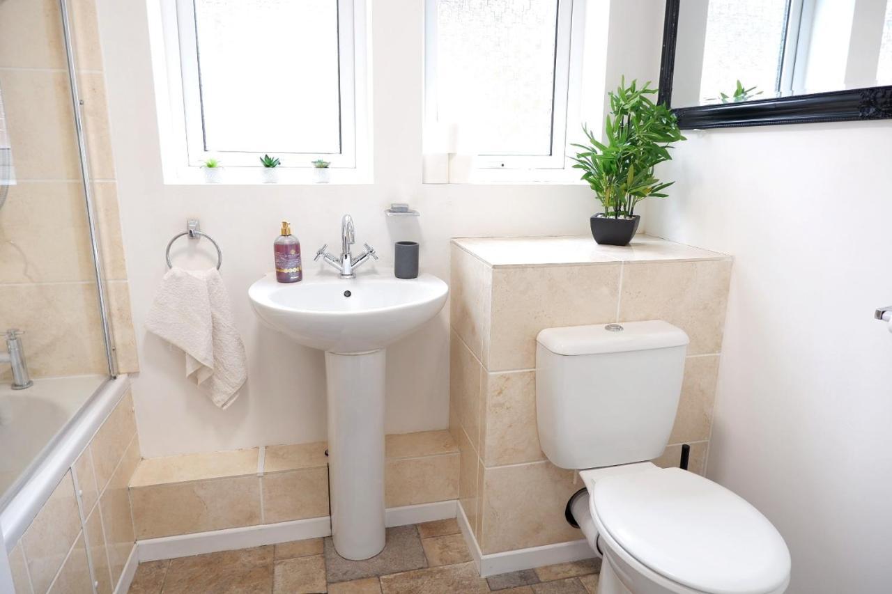 Comfortable And Cozy 4-Bedroom House Near The Hospital Cambridge  Luaran gambar